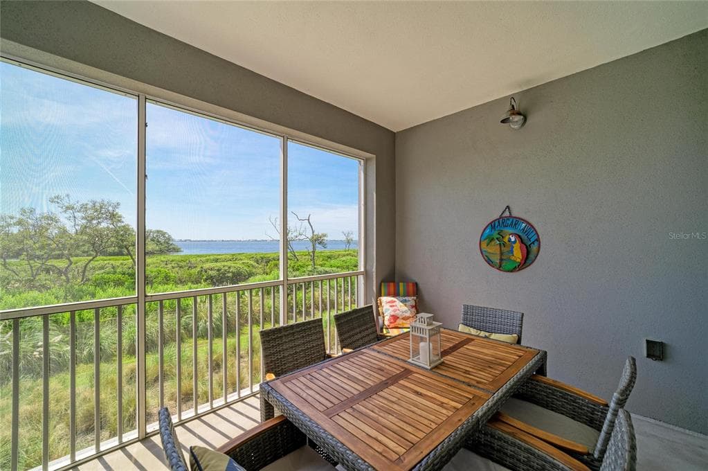 392 ARUBA CIRCLE 102 photo 20