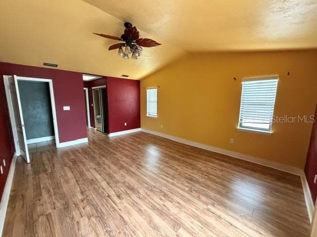 7 CLEE CT photo 6