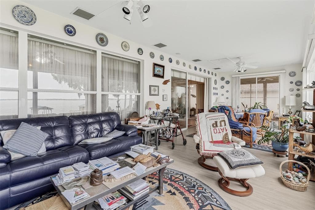 6274 SAILBOAT AVENUE photo 7