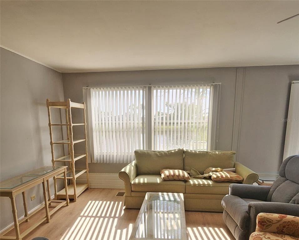 132 BERMUDA WAY photo 15