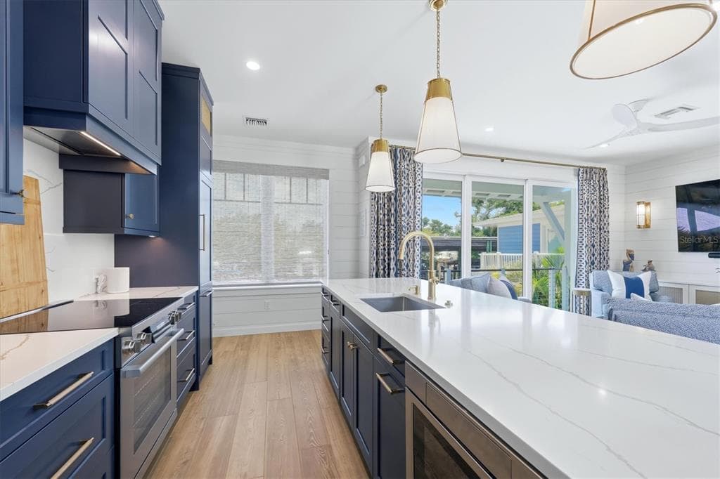 171 DAMFIWILL STREET photo 11