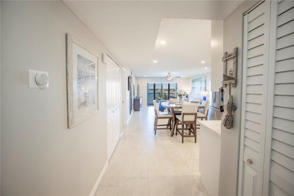 7300 SUN ISLAND DRIVE S 602 photo 9