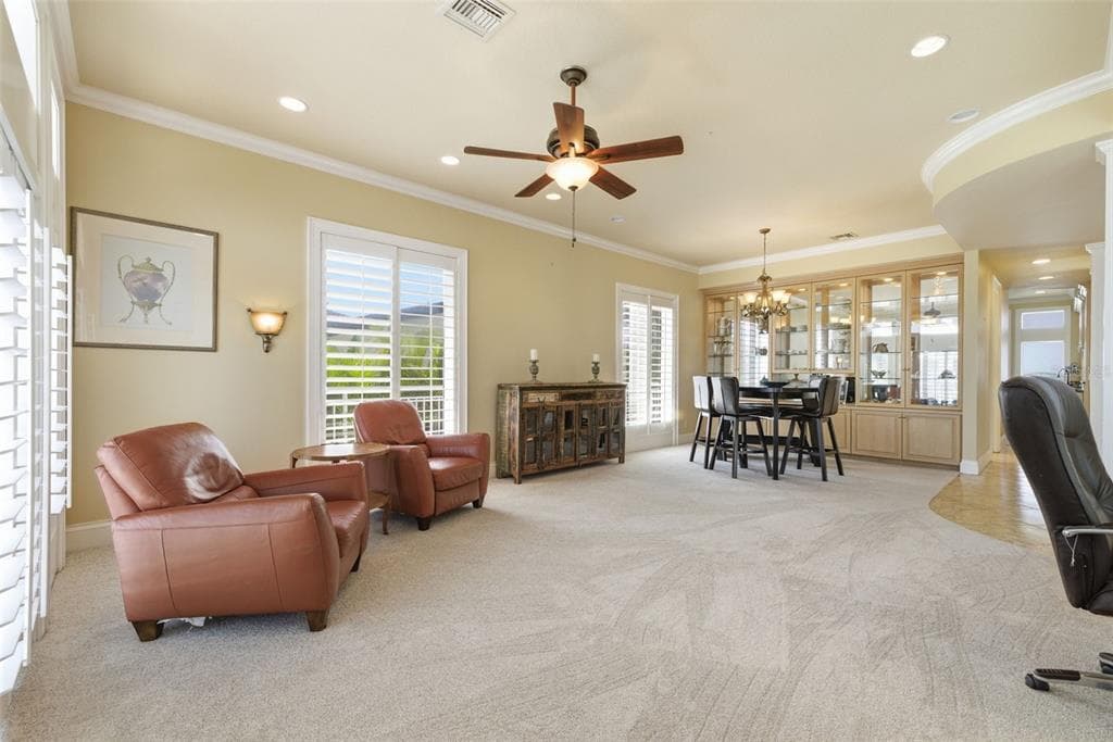 24 N PINE CIRCLE photo 16