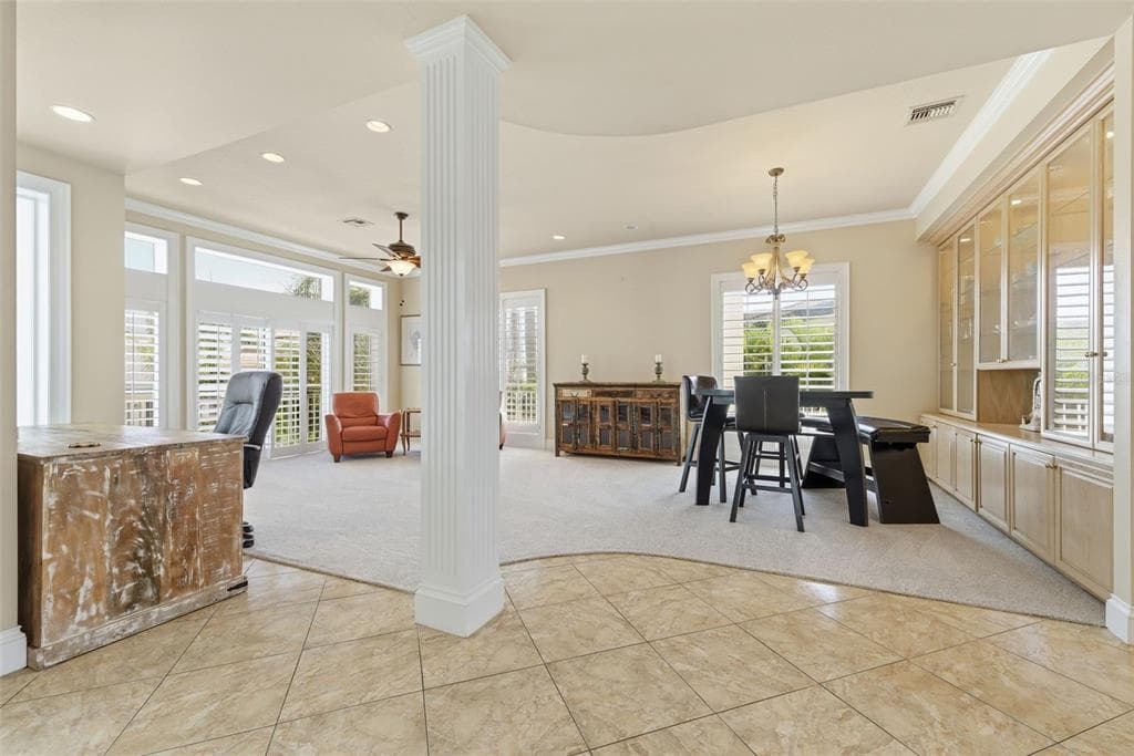 24 N PINE CIRCLE photo 15