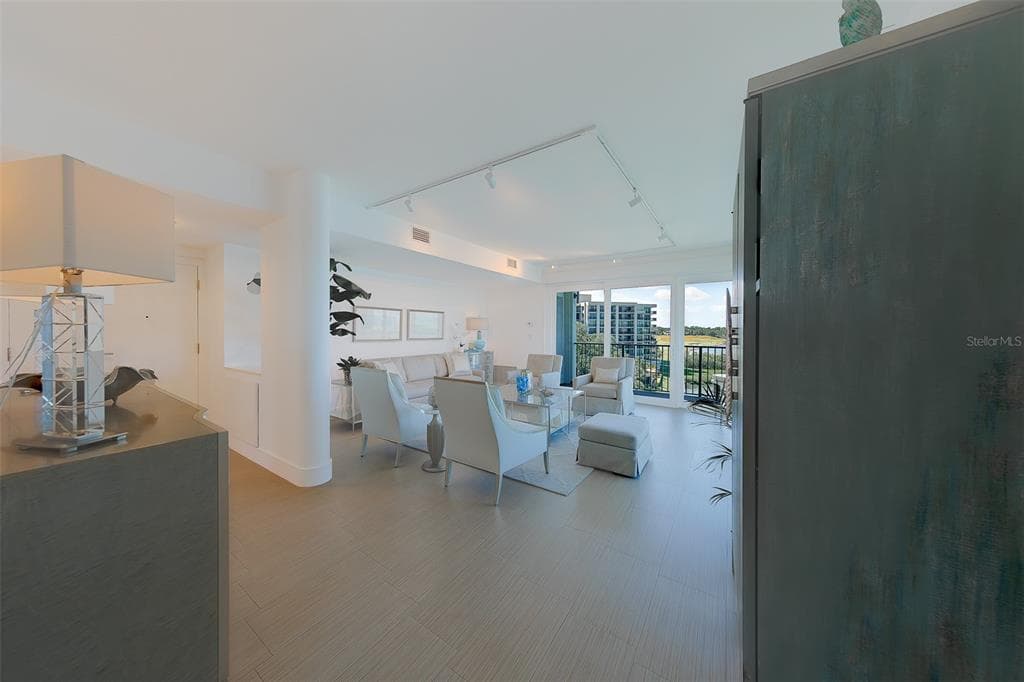 8 BELLEVIEW BOULEVARD 507 photo 3