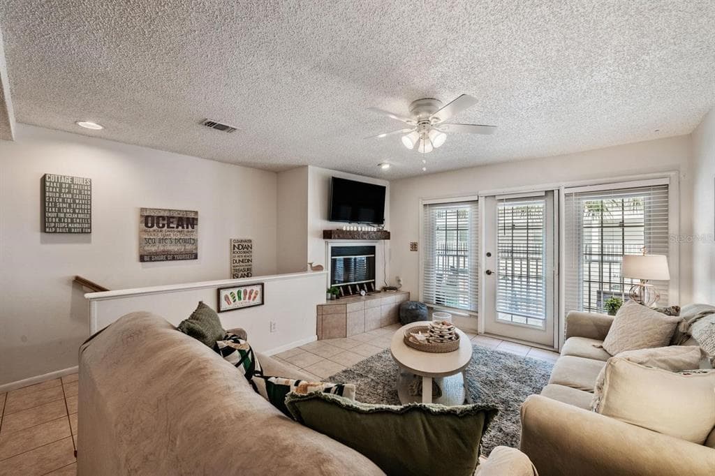 17960 GULF BOULEVARD 121 photo 7