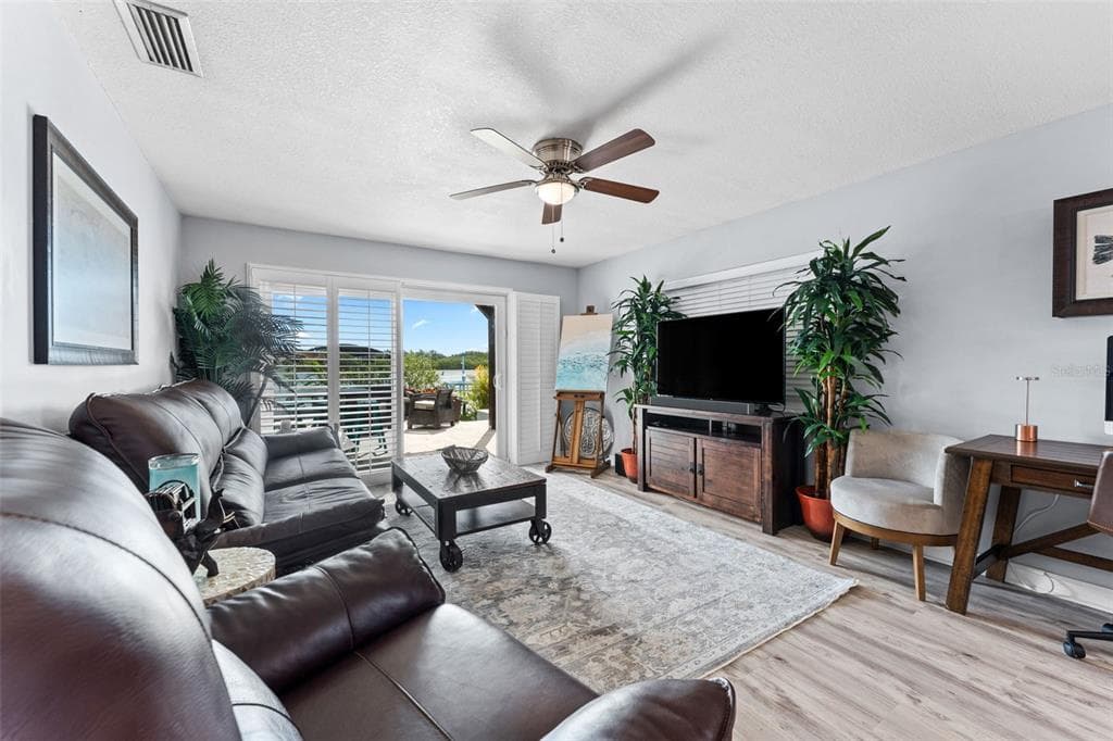 29 PELICAN LANE photo 11