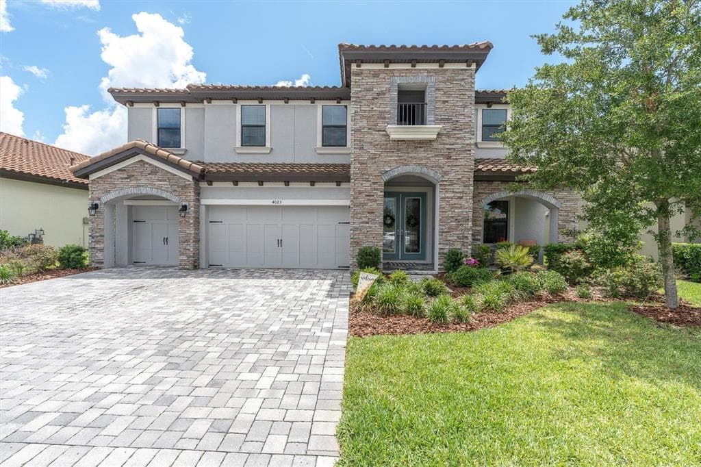 4023 BURDICK LOOP photo 1
