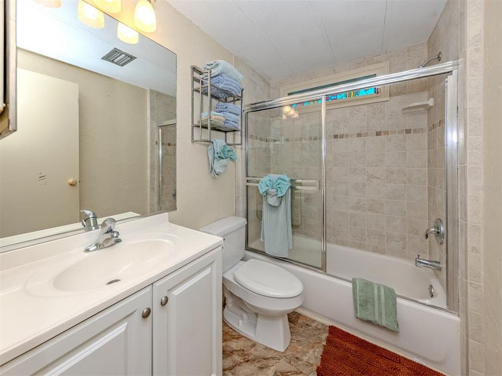 132 MARTINIQUE ROAD photo 20