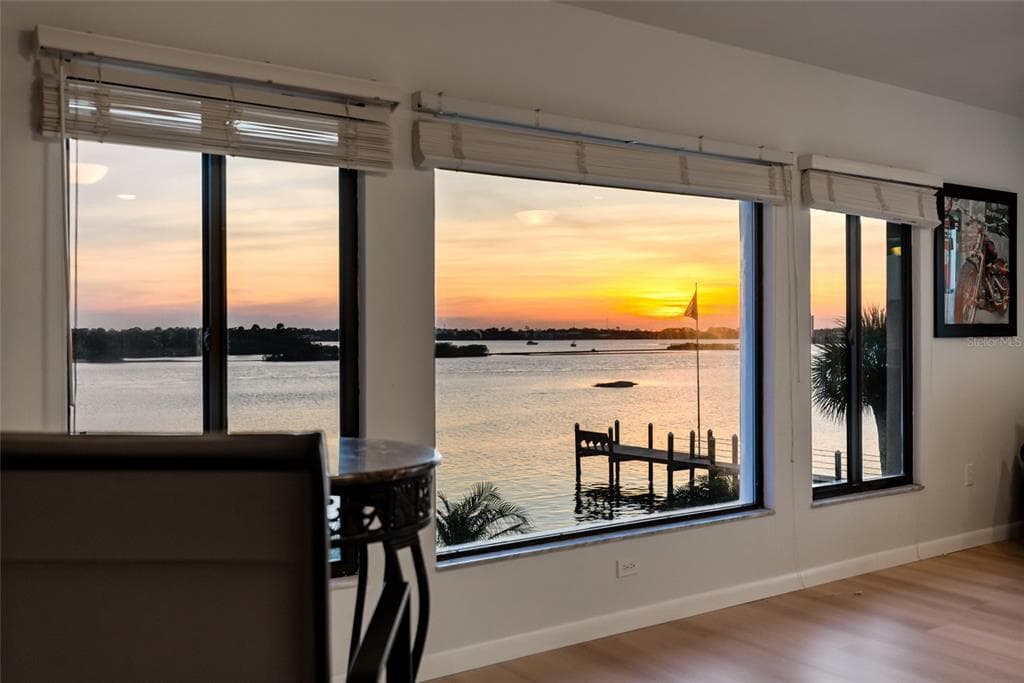 122 CORAL WAY photo 6