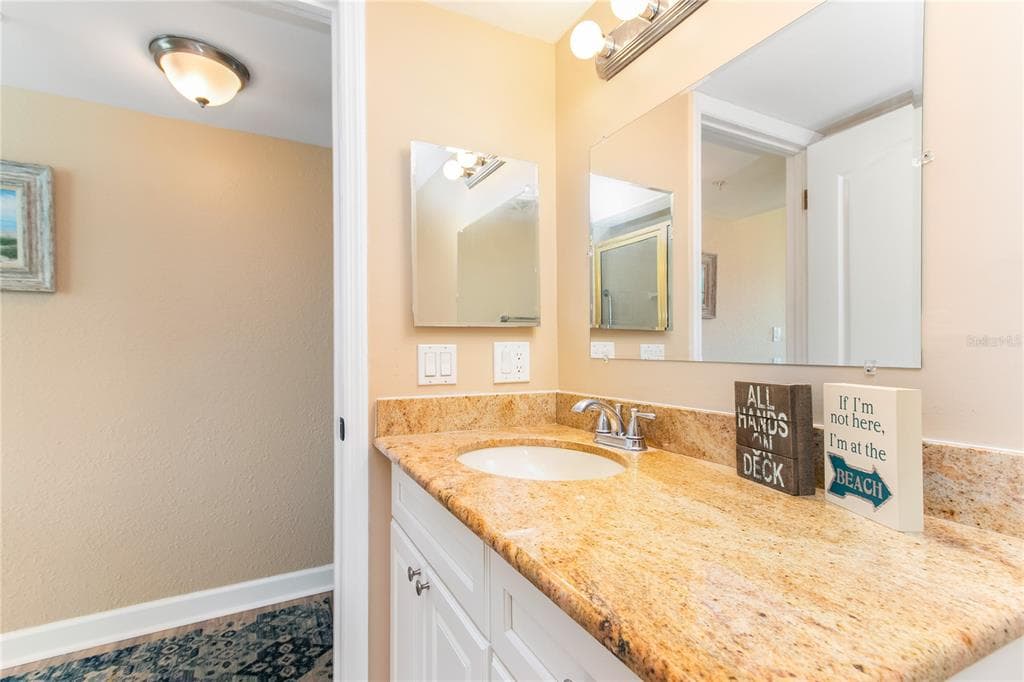 400 ISLAND WAY 212 photo 20