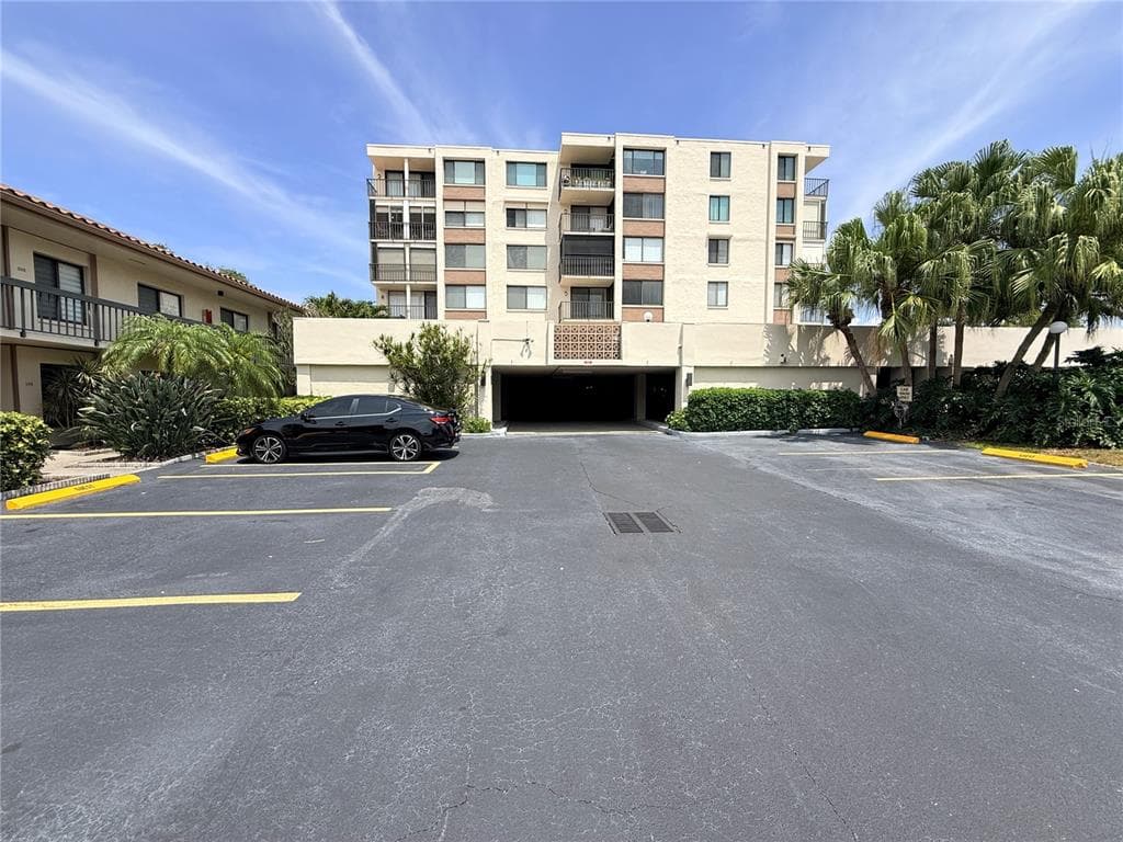 6219 PALMA DEL MAR BOULEVARD S 504 photo 3