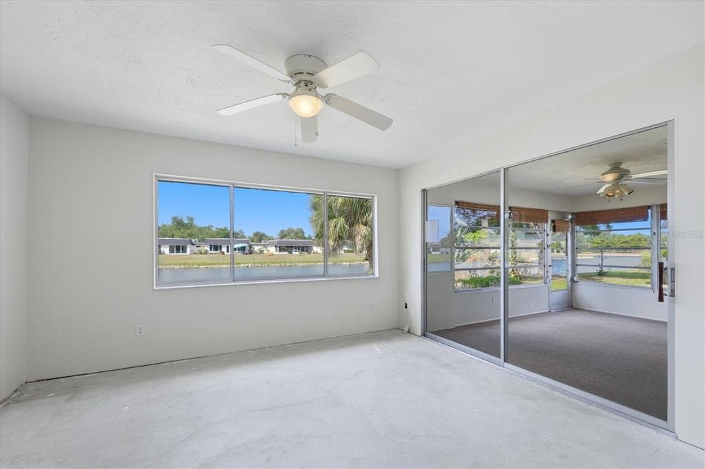 3960 LAKESIDE ROAD 156 photo 24
