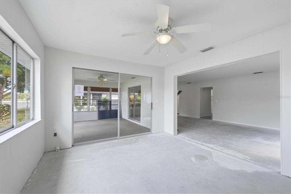 3960 LAKESIDE ROAD 156 photo 25