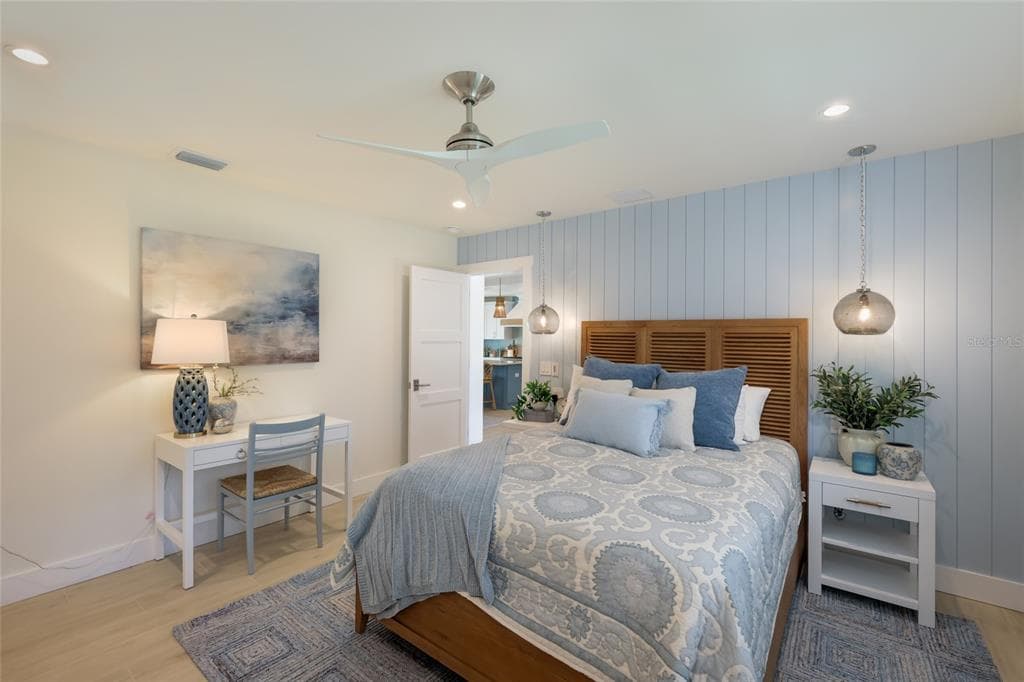 6401 MARINA DRIVE photo 23