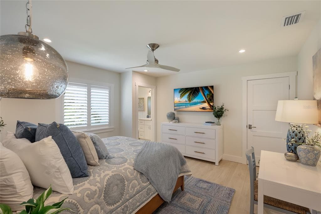 6401 MARINA DRIVE photo 22