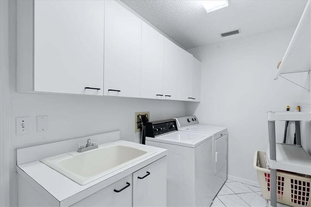3510 CRYSTAL LAKES COURT photo 19