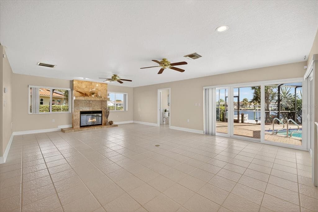 3640 HARBORVIEW COURT photo 21