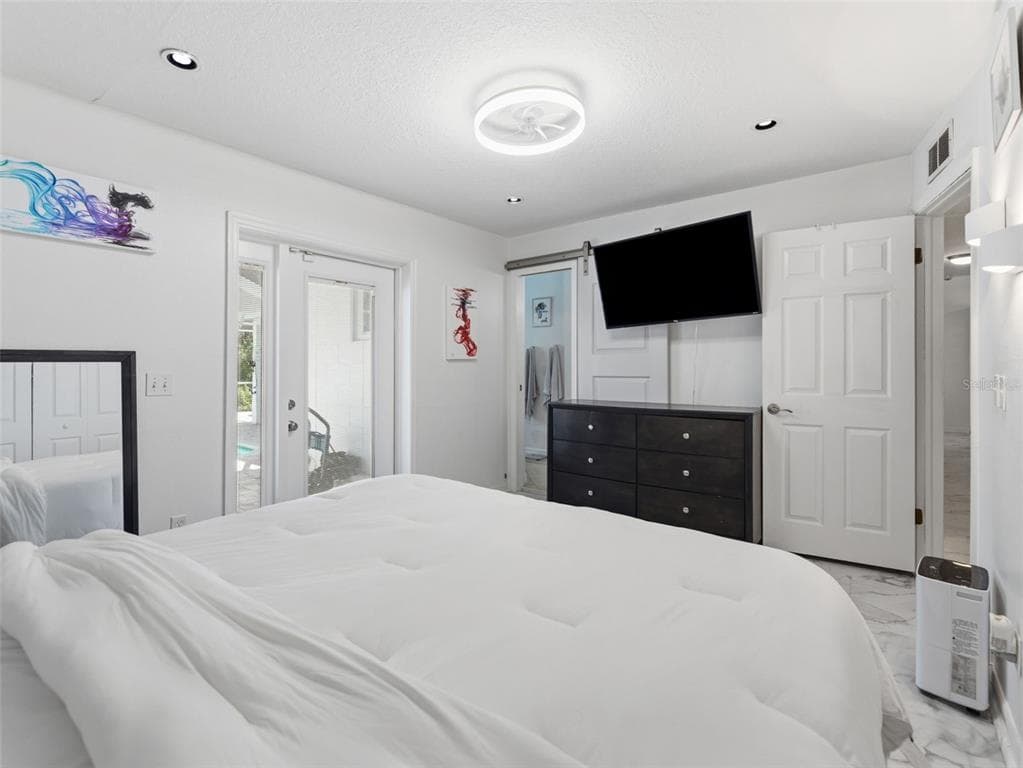 6640 WINDING OAK DRIVE photo 17