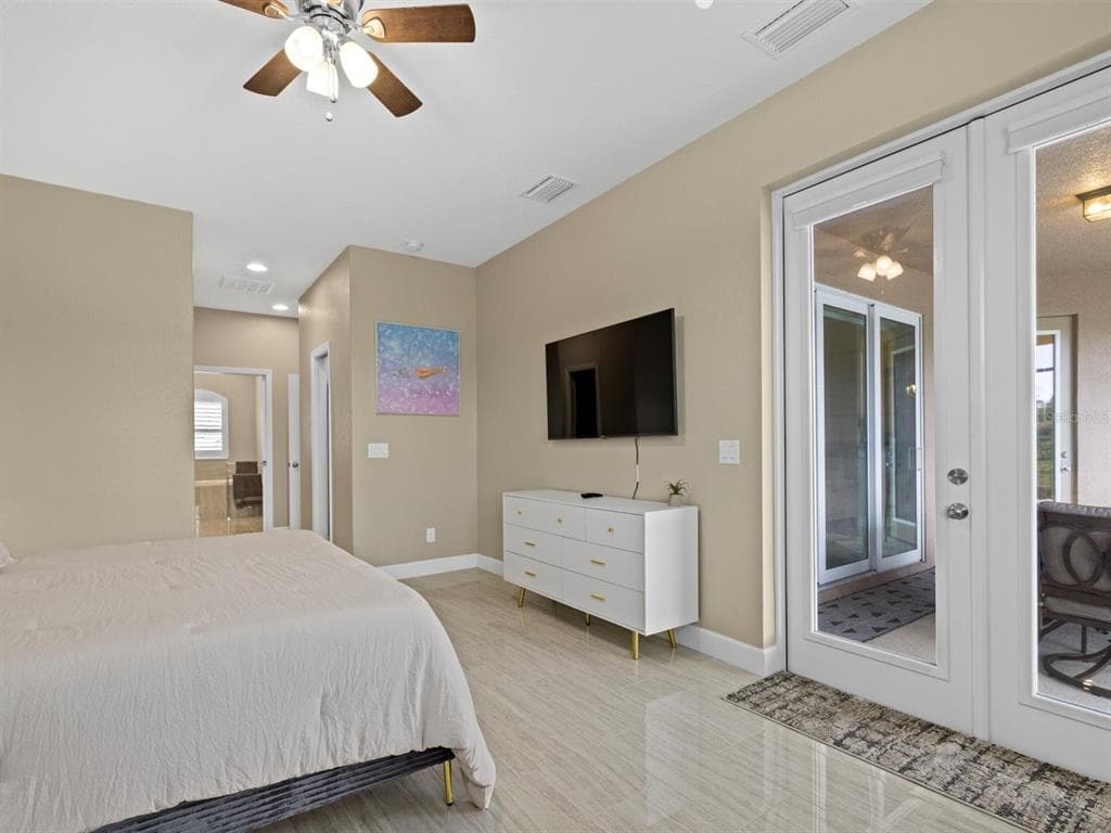 340 MCCABE STREET photo 22