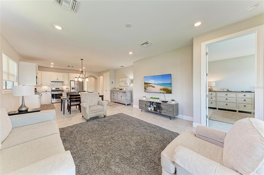 7018 HOLBROOK COVE photo 12