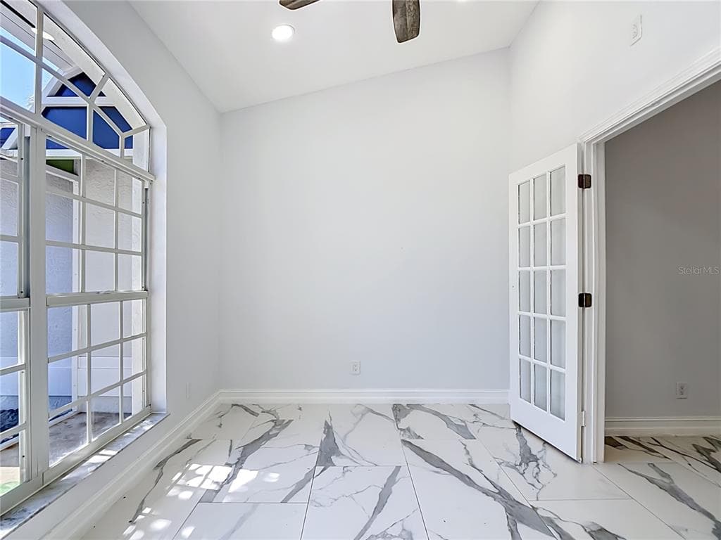 2503 AVIATION PARKWAY photo 12