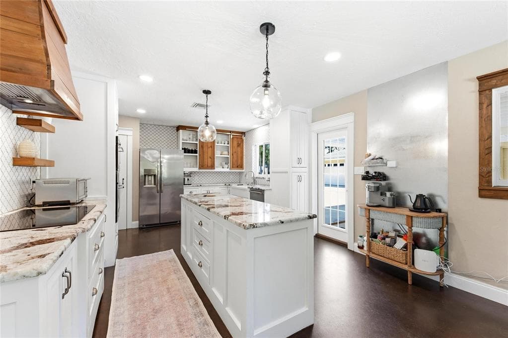 2515 49TH STREET photo 23