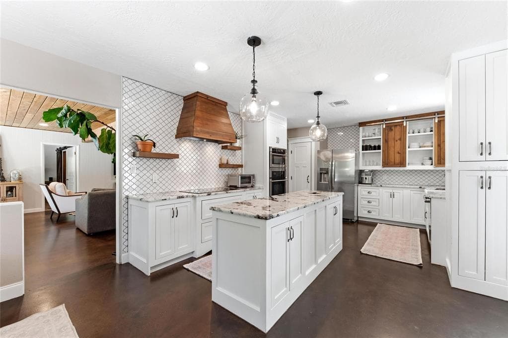 2515 49TH STREET photo 21