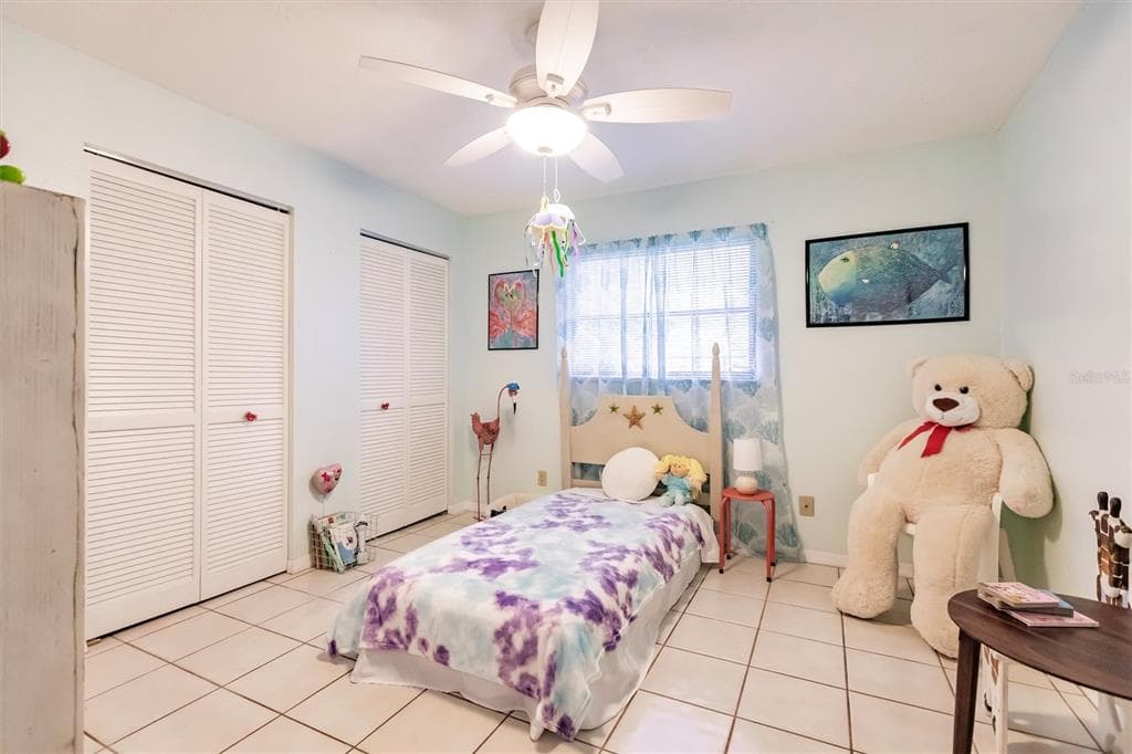 335 HARBOR BOULEVARD photo 24