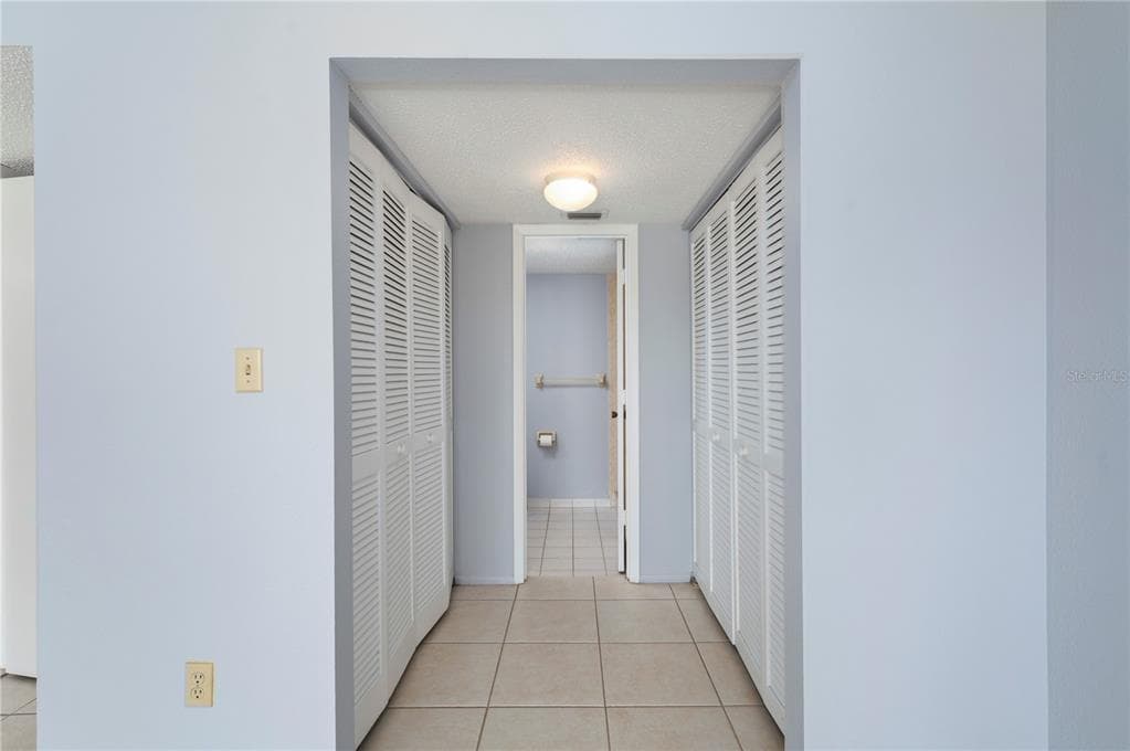 1400 MINEO DRIVE 12D photo 19
