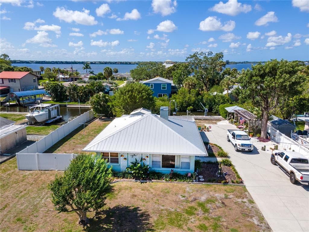 4517 8TH STREET COURT E photo 15