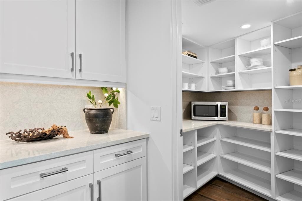 201 N HARBOR DRIVE photo 21