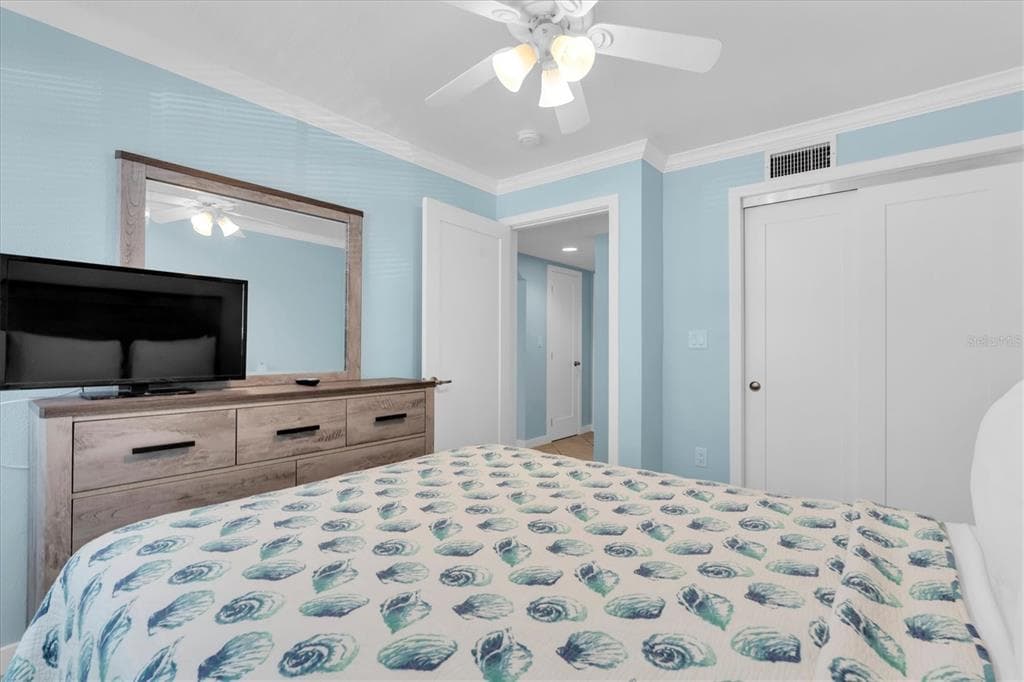 19417 GULF BOULEVARD E103 photo 12