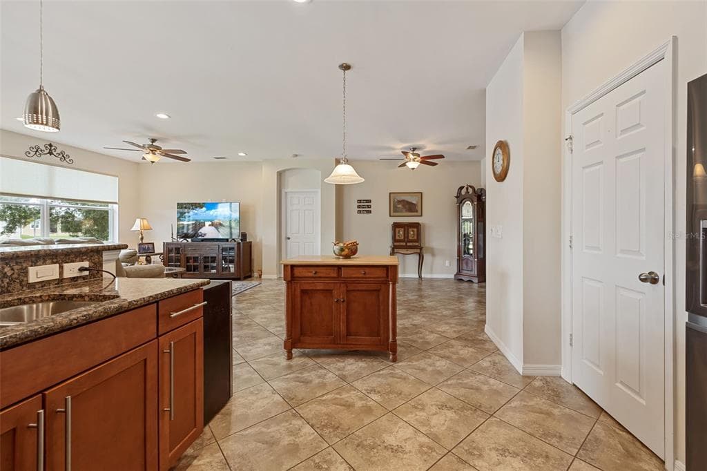 8648 LAKE FRONT COURT photo 20