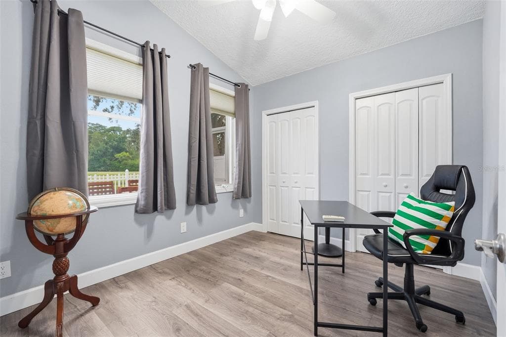355 VENTURA DRIVE photo 23