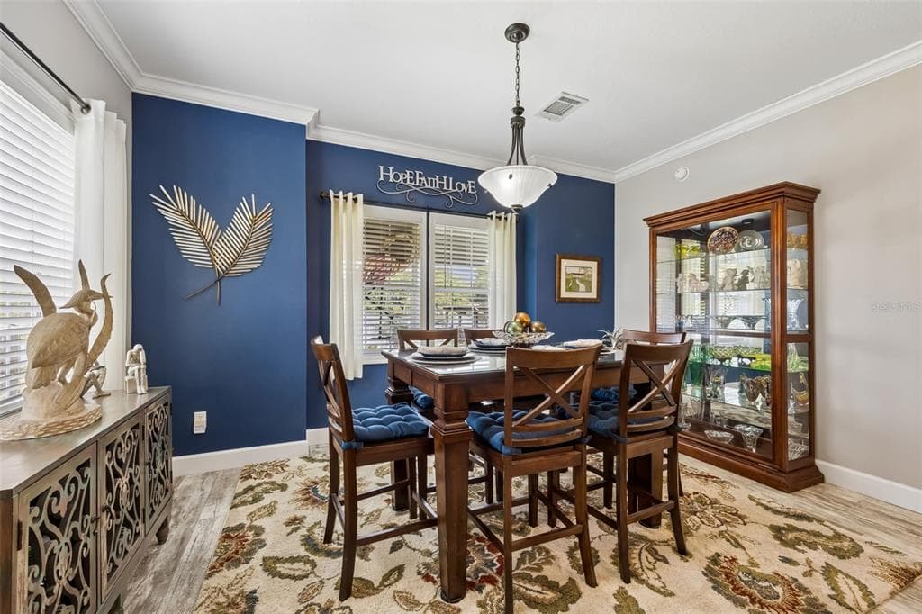 329 PARADISE CIRCLE photo 10