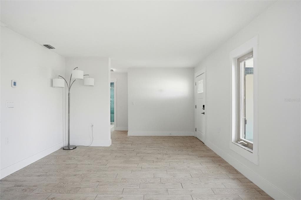 13840 BARNARD AVENUE photo 8