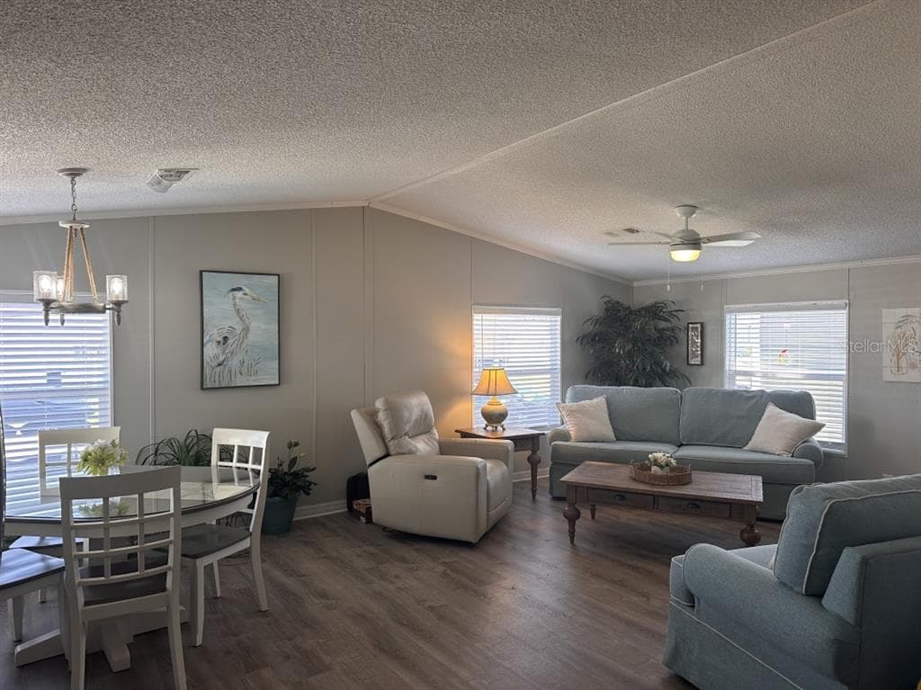 122 W SAINT ANNES CIRCLE photo 4