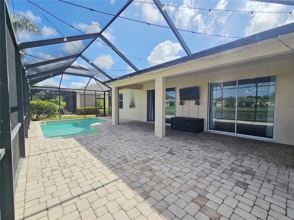 118 PEONY COURT photo 20