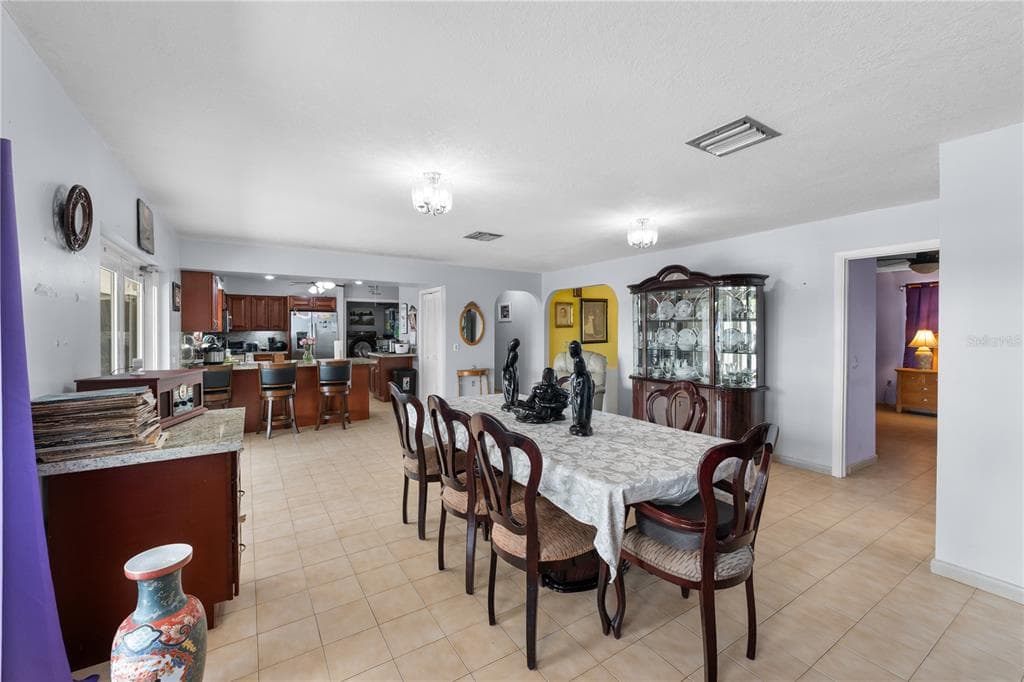 2100 AVENUE H photo 14