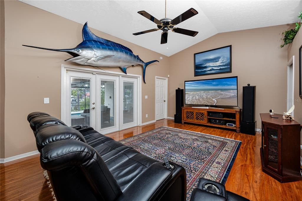 1116 KINGFISH PLACE photo 7
