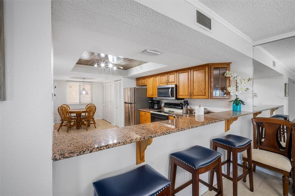 18400 GULF BOULEVARD 1301 photo 8