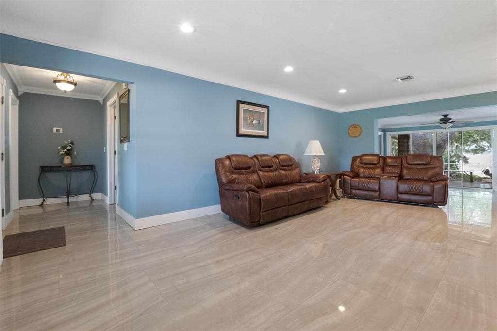250 BRIGHAM ROAD NW photo 10