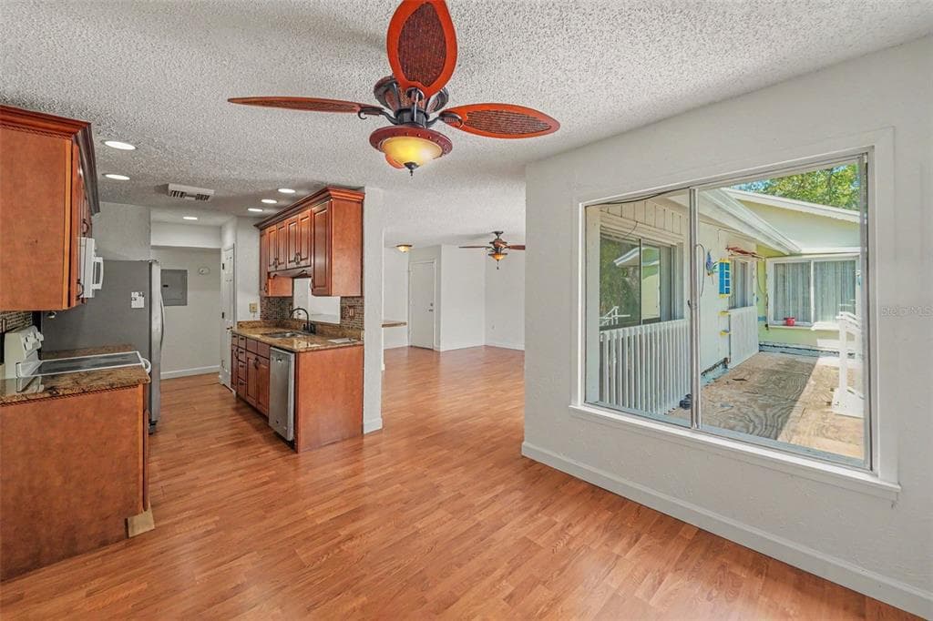 4105 38TH AVENUE S 75F photo 2