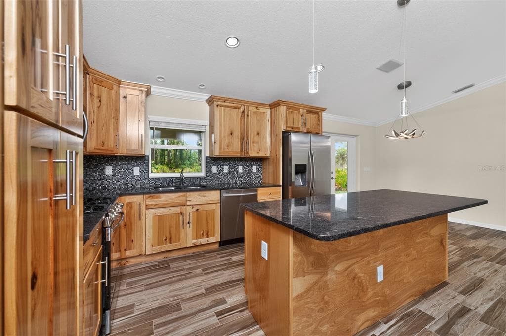 1213 CASPER STREET photo 11