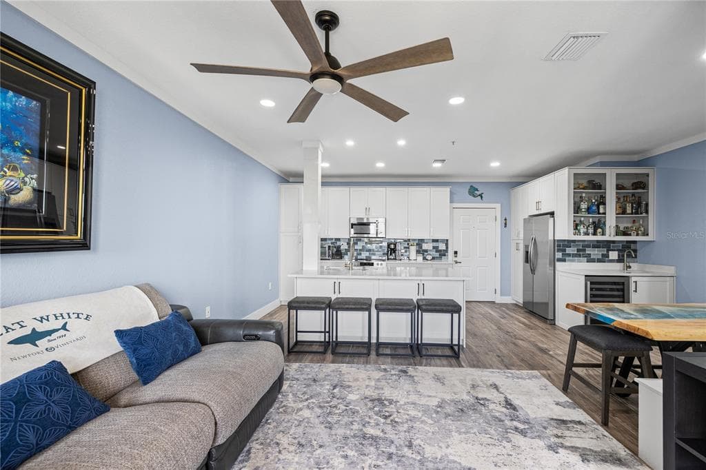 5000 CULBREATH KEY WAY 9-216 photo 21
