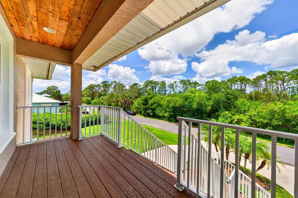 9050 CALOOSA DRIVE photo 4