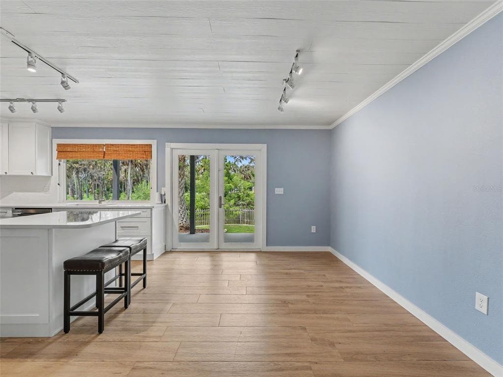 8720 BETTY STREET photo 23