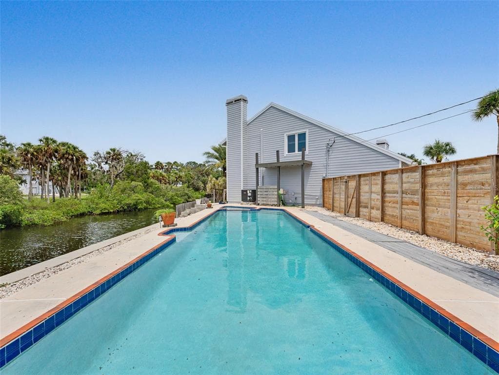 8720 BETTY STREET photo 3