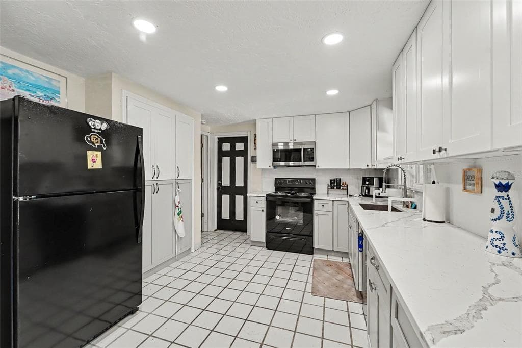 13714 ALLYN DRIVE photo 9